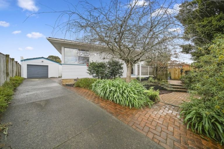 Photo of property in 9 Pixie Place, Pakuranga Heights, Auckland, 2010