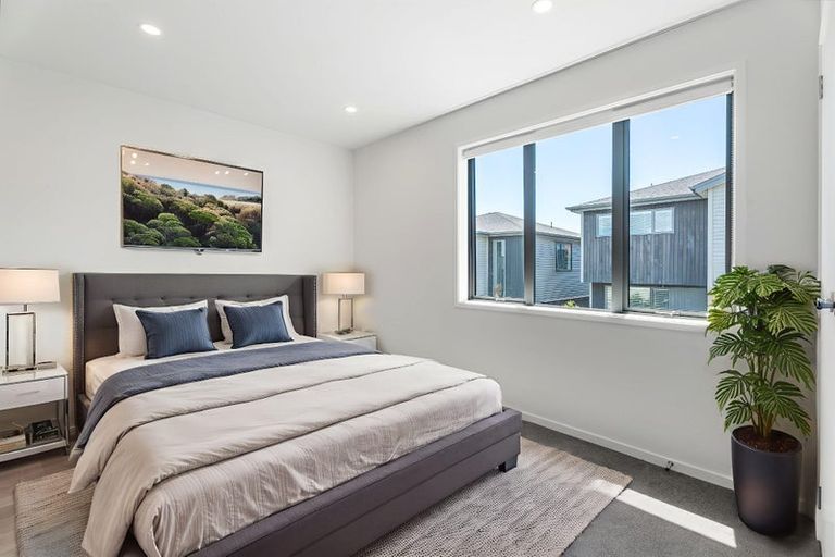 Photo of property in 6d O'halloran Road, Howick, Auckland, 2014