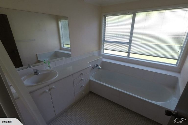 Photo of property in 38 Maxwelton Drive, Mairangi Bay, Auckland, 0630