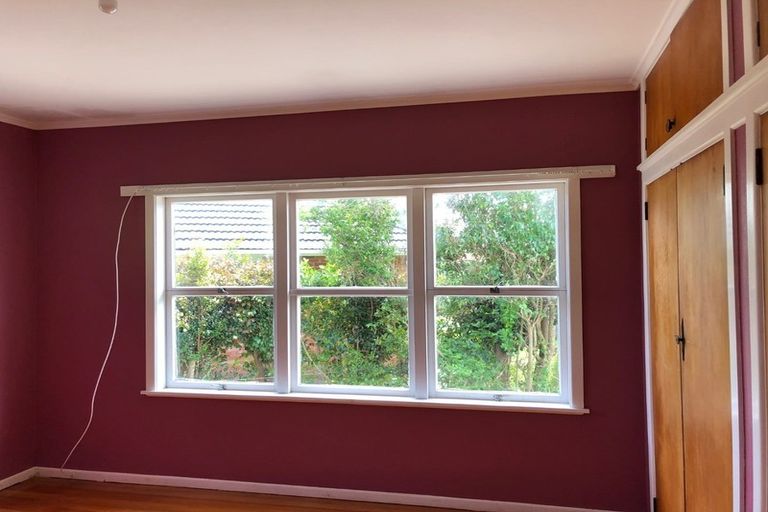 Photo of property in 6 Fairdene Avenue, Henderson, Auckland, 0610