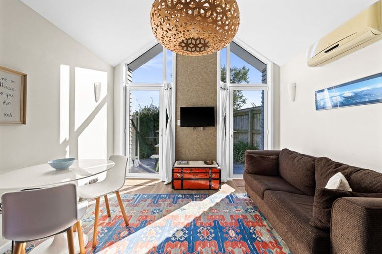 Photo of property in 9 Palmerston Road, Havelock North, 4130