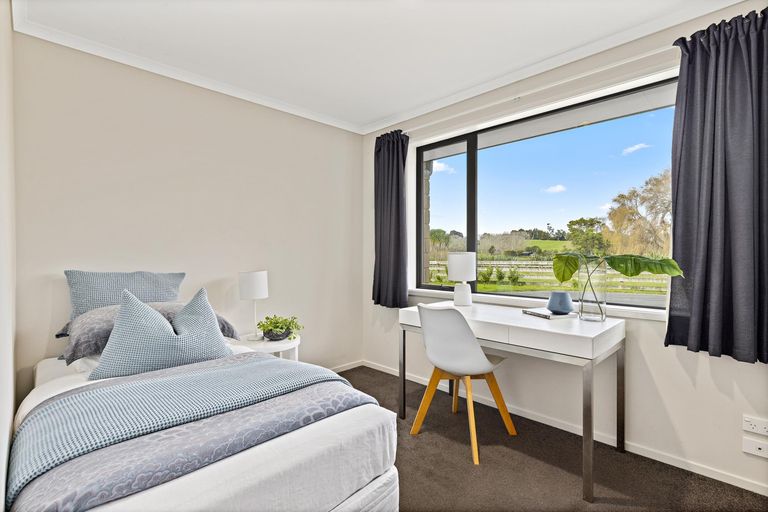 Photo of property in 177 Sandspit Road, Shelly Park, Auckland, 2014