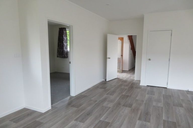 Photo of property in 4171a Great North Road, Glen Eden, Auckland, 0602