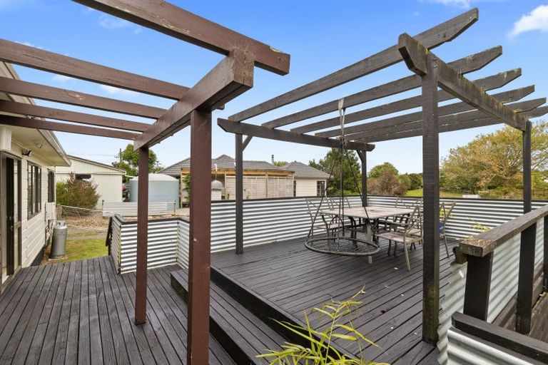 Photo of property in 24 Cemetery Road, Waiuku, 2123