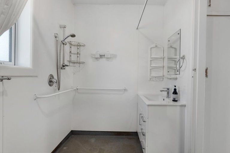 Photo of property in 2/52 Barrington Street, Somerfield, Christchurch, 8024