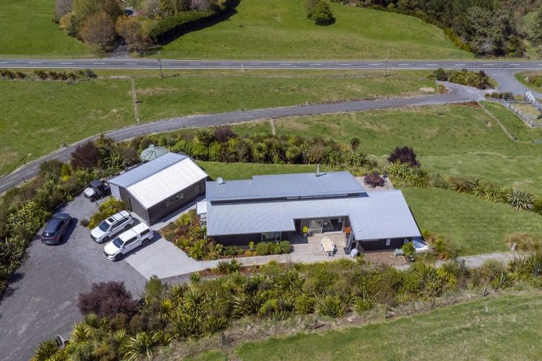 Photo of property in 550 Whangamata Road, Kinloch, Taupo, 3377