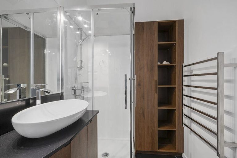 Photo of property in Courtenay Mews Apartments, 18/14u Alpha Street, Te Aro, Wellington, 6011