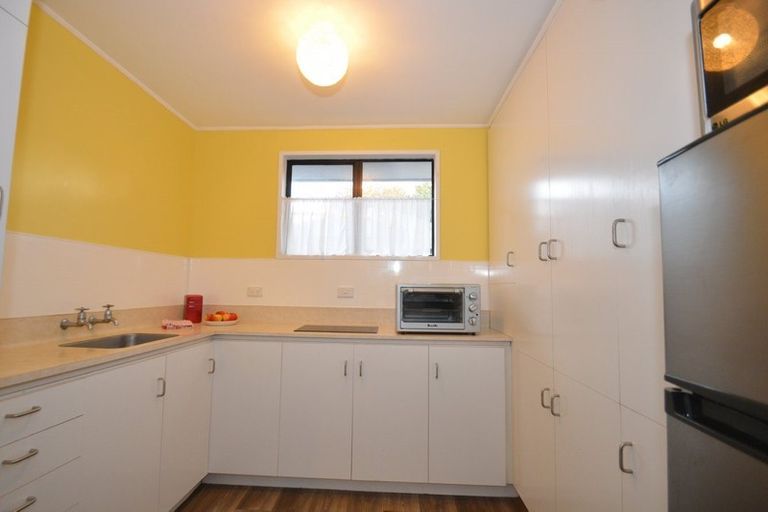Photo of property in 33 Seymour Street, Hornby, Christchurch, 8042