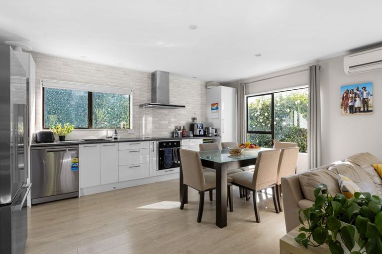 Photo of property in 2/78 Salisbury Road, Birkdale, Auckland, 0626