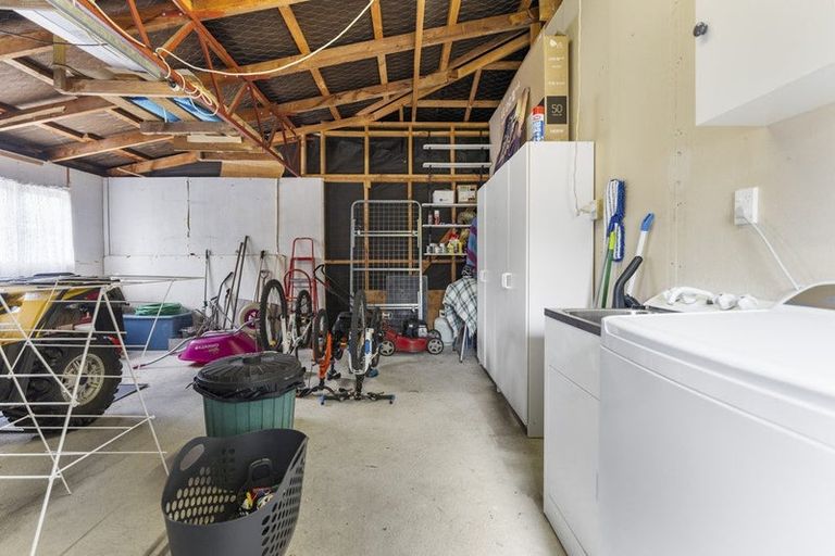 Photo of property in 6 Cousins Avenue East, Foxton Beach, Foxton, 4815