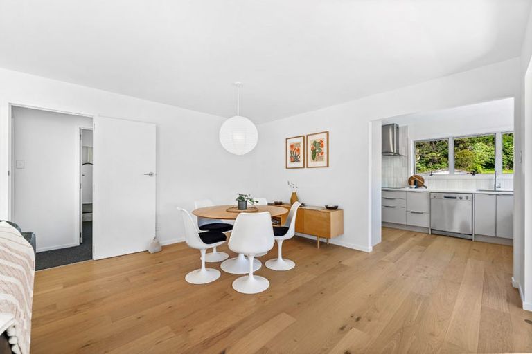 Photo of property in 217 Motutara Road, Muriwai, Waimauku, 0881