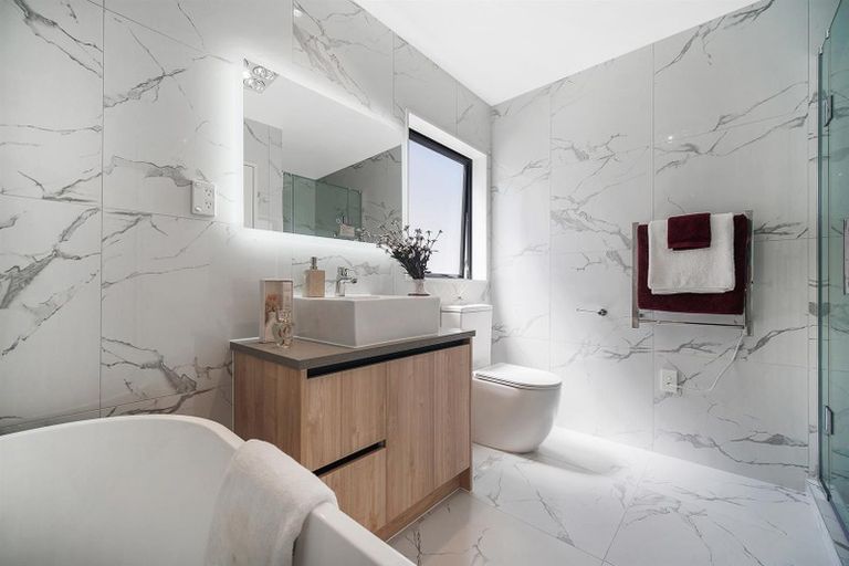 Photo of property in 165 Grove Road, Papakura, 2110