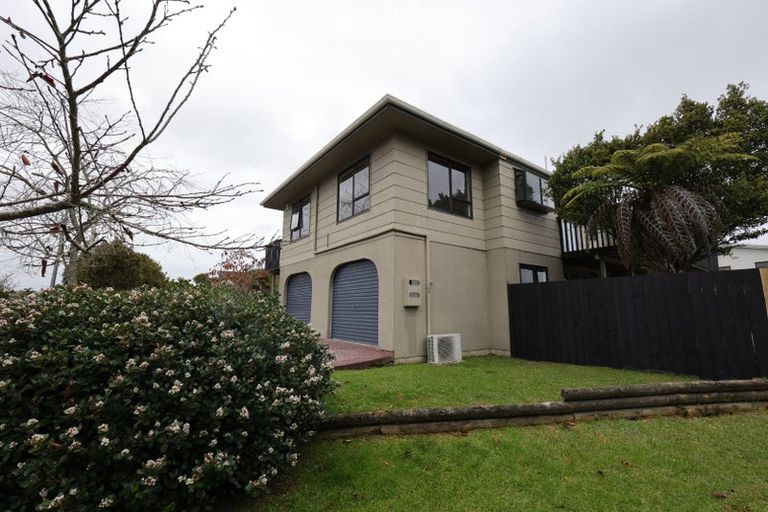 Photo of property in 141 West Harbour Drive, West Harbour, Auckland, 0618