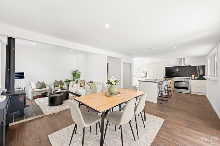 Photo of property in 64 Bell Road, Waiwhetu, Lower Hutt, 5010