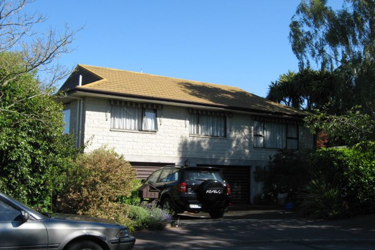 Photo of property in 7a Hidcote Place, Burnside, Christchurch, 8042