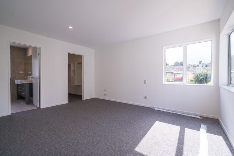 Photo of property in 10 Okareka Place, Pakuranga Heights, Auckland, 2010