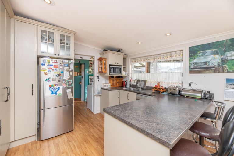 Photo of property in 16 Washbournes Road, Wigram, Christchurch, 8042