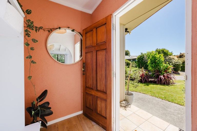 Photo of property in 78 Atherfold Crescent, Greenmeadows, Napier, 4112