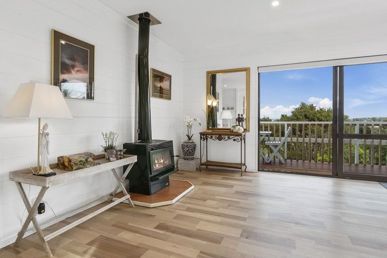 Photo of property in 248 Glenvar Road, Torbay, Auckland, 0630