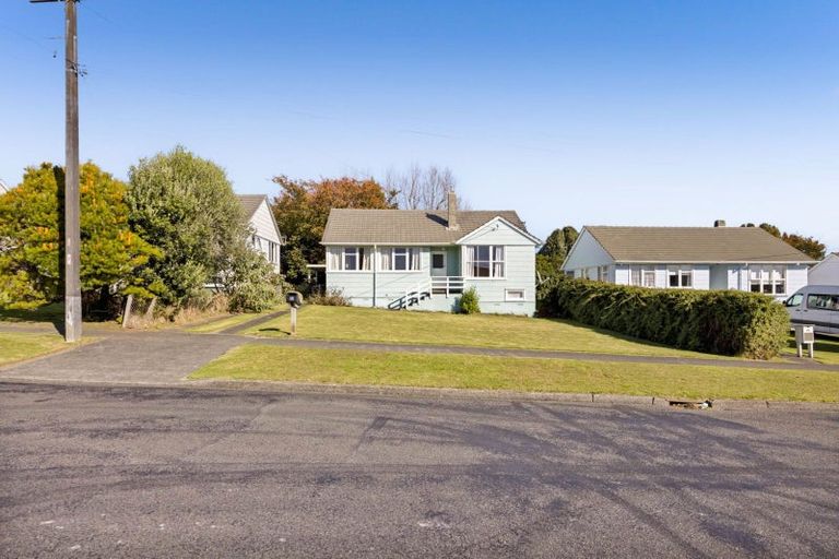 Photo of property in 63 Cook Street, Marfell, New Plymouth, 4310