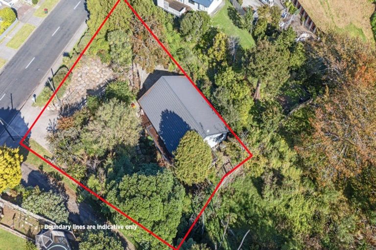 Photo of property in 198 Seaview Road, Westown, New Plymouth, 4310