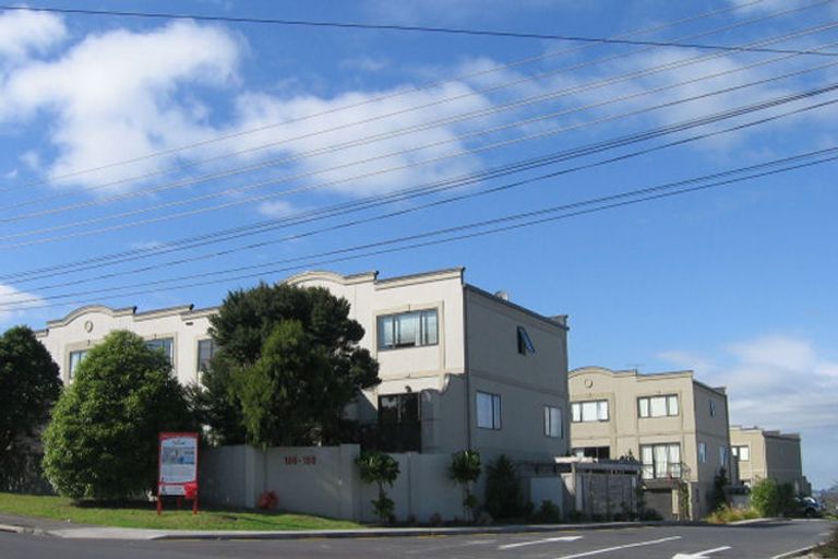 Photo of property in 13/166 Mokoia Road, Chatswood, Auckland, 0626