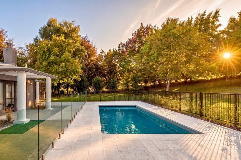 Photo of property in 42 Central Park Avenue, Lake Hayes, Queenstown, 9371