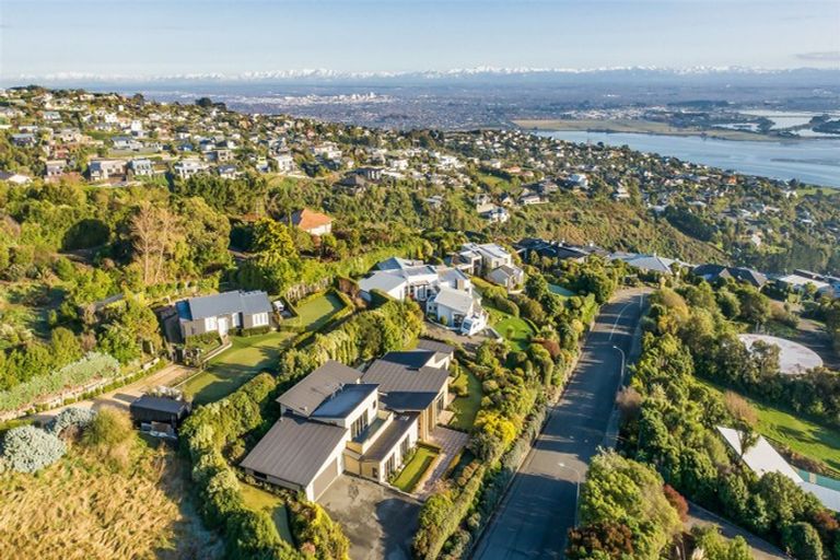 Photo of property in 158 Glenstrae Road, Redcliffs, Christchurch, 8081