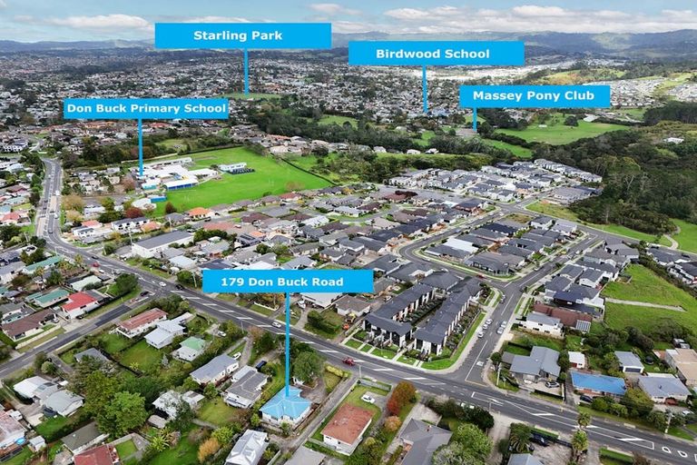 Photo of property in 179 Don Buck Road, Massey, Auckland, 0614