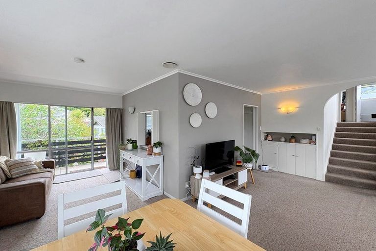 Photo of property in 48 Great North Road, Saint Johns Hill, Whanganui, 4500