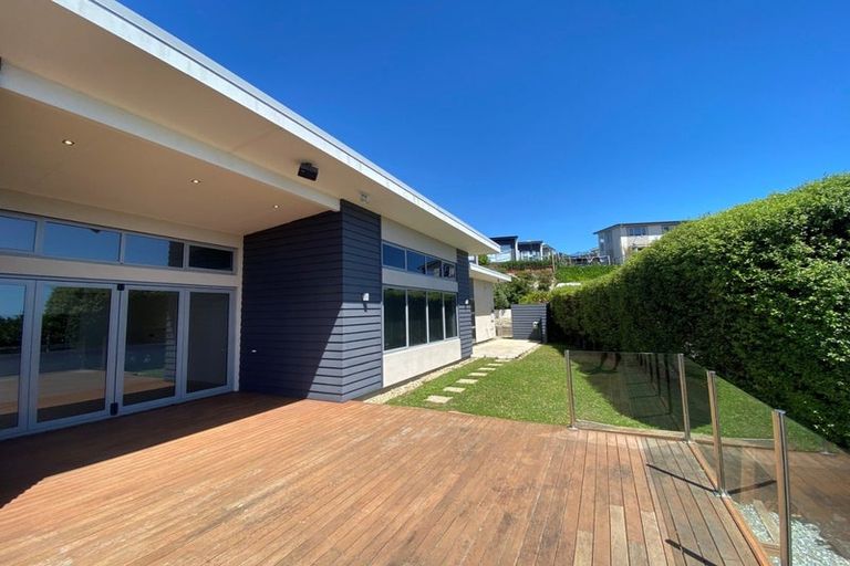 Photo of property in 22 Istana Place, Britannia Heights, Nelson, 7010