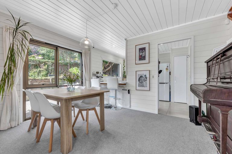 Photo of property in 2/7 Mccall Place, Opaheke, Papakura, 2113