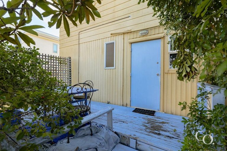 Photo of property in 42 Karewa Parade, Papamoa Beach, Papamoa, 3118