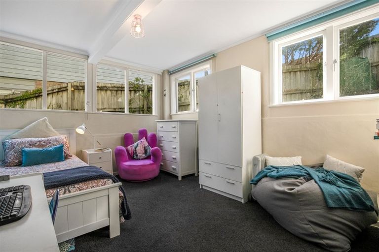 Photo of property in 32 Routley Drive, Glen Eden, Auckland, 0602