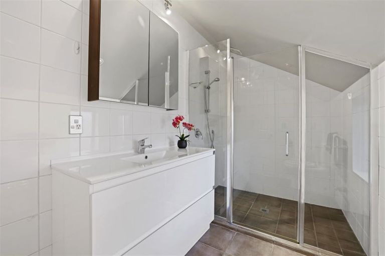 Photo of property in 2 Fieldstone Lane, Spreydon, Christchurch, 8024