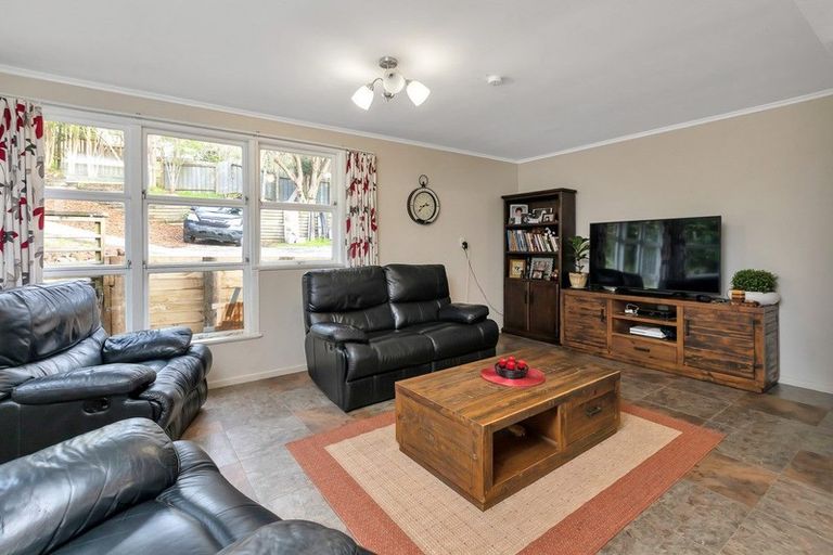 Photo of property in 24 Mcinnes Avenue, Te Kamo, Whangarei, 0112
