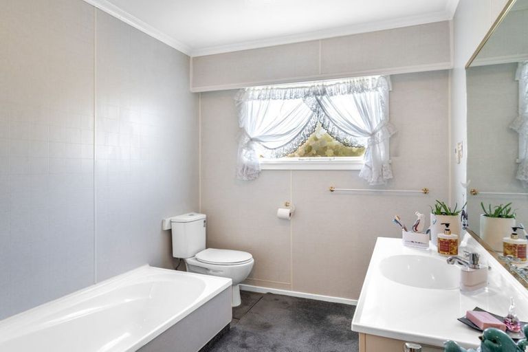 Photo of property in 255 Yarrow Street, Richmond, Invercargill, 9810
