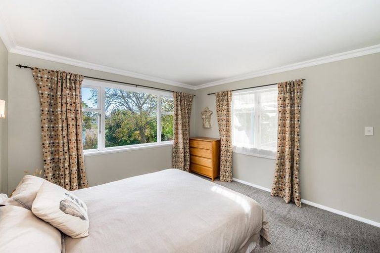 Photo of property in 9 Tennis Court Road, Raumati South, Paraparaumu, 5032