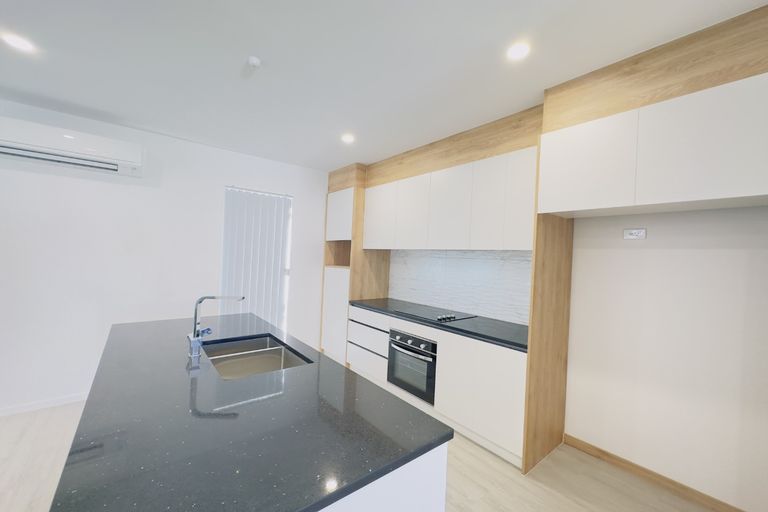 Photo of property in 20a Brentford Place, Manurewa, Auckland, 2102