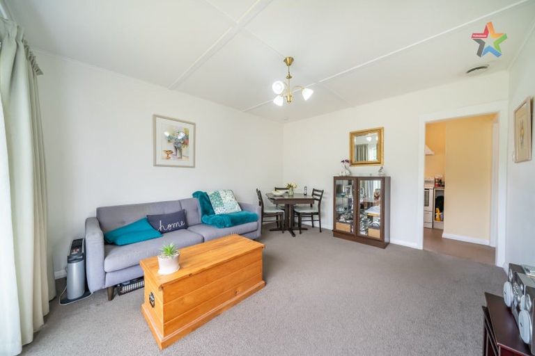 Photo of property in 1/1079 High Street, Taita, Lower Hutt, 5011