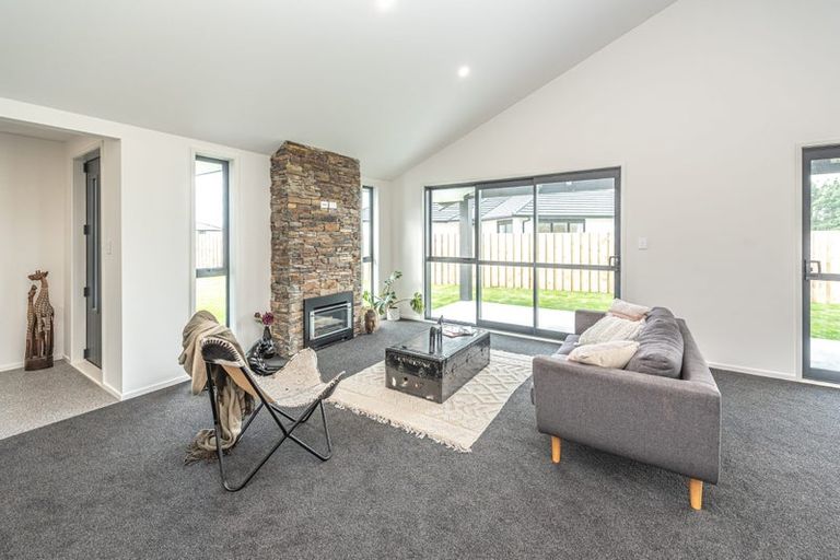 Photo of property in 30 Oldfield Lane, Marton, 4710