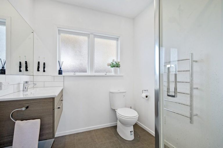 Photo of property in 15a Landscape Road, Pukekohe, 2120