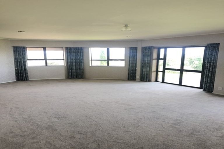 Photo of property in 15 Eclipse Place, Half Moon Bay, Auckland, 2012