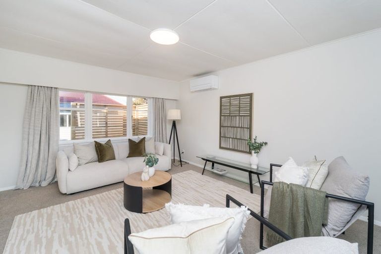Photo of property in 18 Ashford Avenue, Hokowhitu, Palmerston North, 4410