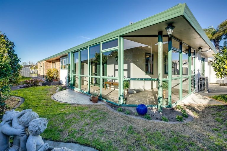 Photo of property in 5a Montague Way, Taradale, Napier, 4112