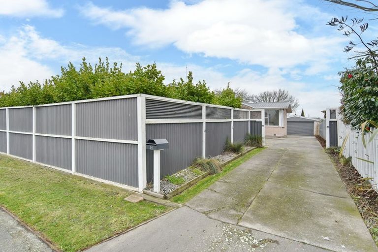 Photo of property in 54 Oriana Crescent, Hornby, Christchurch, 8042