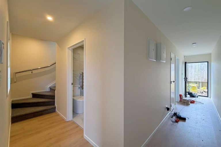 Photo of property in 6/10 Orchid Place, Te Atatu South, Auckland, 0610