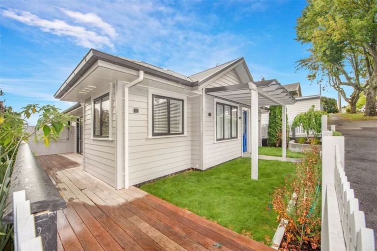Photo of property in 1/2 Moana Street, Ohope, 3121