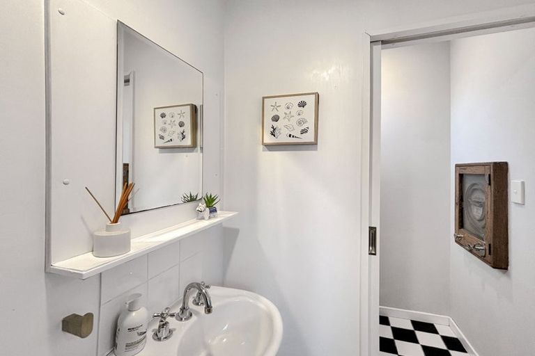 Photo of property in 150 Innes Road, St Albans, Christchurch, 8052