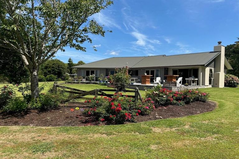 Photo of property in 19 Valley Road, Waitoki, Kaukapakapa, 0871